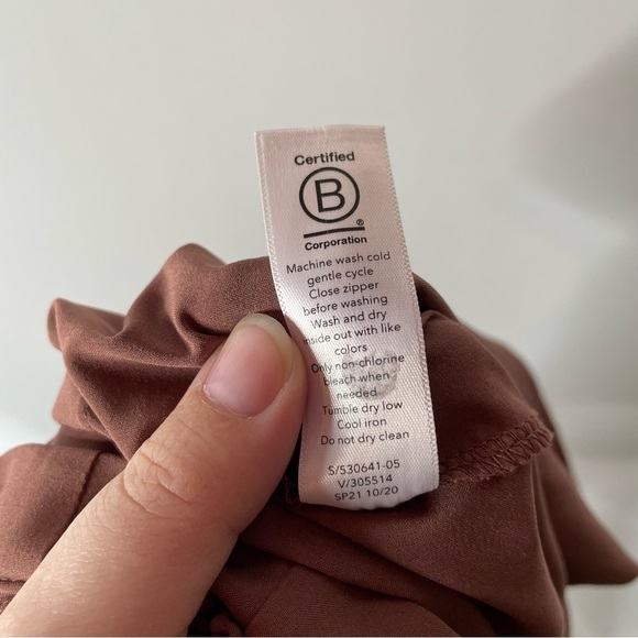 Athleta Skyline Short II Size 16 - Picture 6 of 6